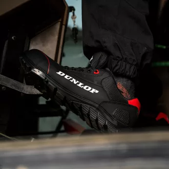 Dunlop Matt Black S3 ESD félcipő